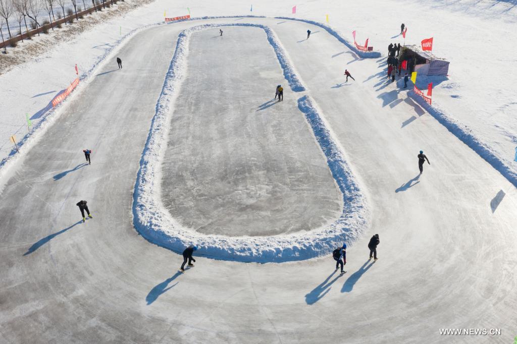 مدينة صينية تكثف جهودها لتدريب مواهب الرياضات الشتوية