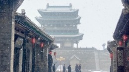 الثلوج في مدينة بينغياو القديمة بمقاطعة شانشي شمالي الصين