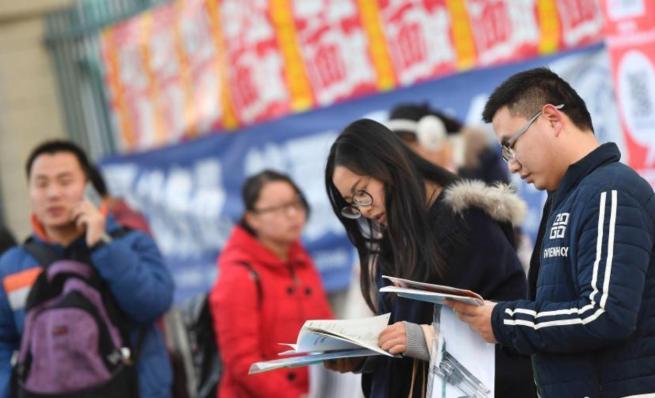 中国2022年国家公務員試験、申込者数が初めて200万人突破、チベットでは競争率2万倍の職位も