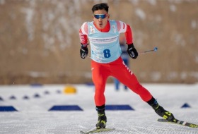 จากนักปั่นจักรยานสู่นักสกี หนุ่มซินเจียงได้สิทธิ์แข่งโอลิมปิกฤดูหนาว