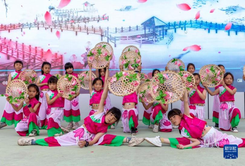 พื้นที่ต่าง ๆ ของจีนฉลองเทศกาล“วันเด็กสากล”