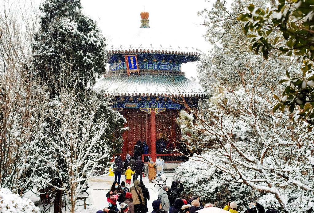 تساقط الثلوج في بكين