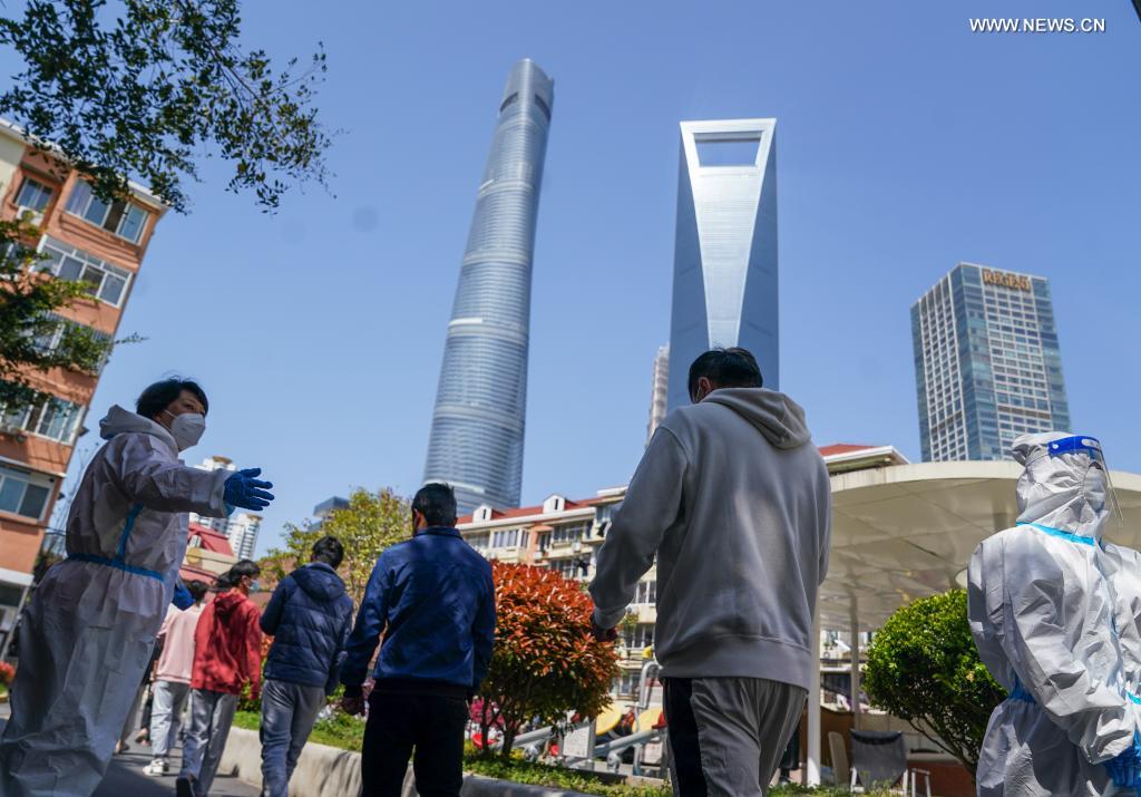 شانغهاي تطلق حملة لاختبارات الحمض النووي لكوفيد-19 على مستوى المدينة