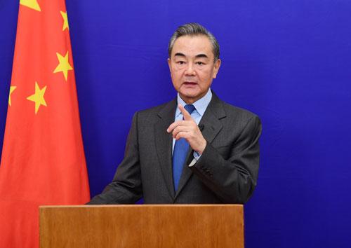 Wang Yi: Dapat atau Tidaknya Tiongkok dan AS Menangani Sebaik-baiknya Hubungan Bilateral Berkaitan Erat dengan Nasib Dunia