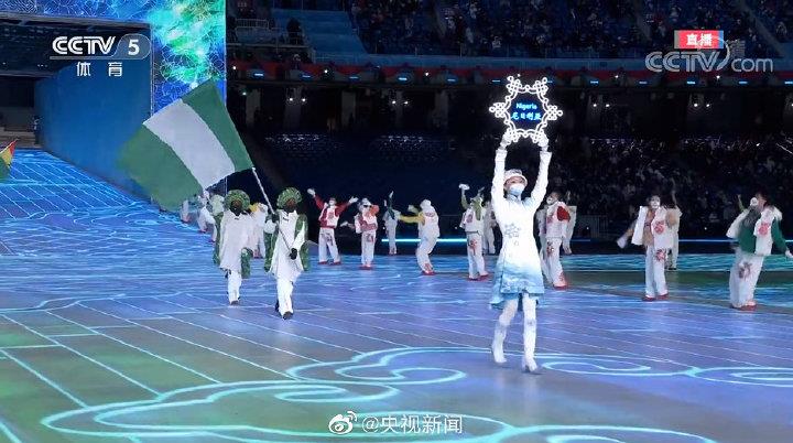 Papan Guide Olimpiade Beijing yang Berbentuk Bunga Salju dengan Knot Tiongkok Bernuasa Romantic Timur