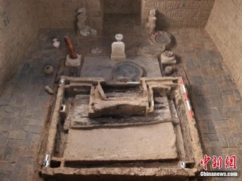 北魏時代「太和元年」賈宝墓で初となる木製武士俑と鎮墓獣を発見　山西省大同