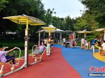 スマート健康器具備えたスポーツ公園が人気　福建省福州