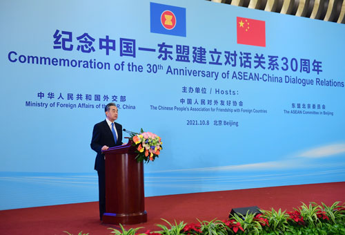 王毅外交部長、中国・ASEAN対話関係樹立30周年のレセプションに出席