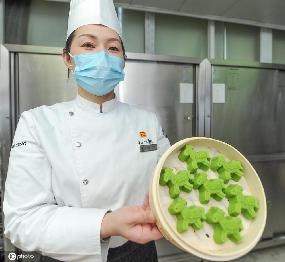 百年続く老舗が新型コロナ下ならではのデザインの伝統菓子を発売　浙江省杭州