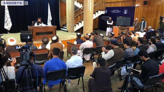 タリバンが新政権発足を宣言　主要閣僚を発表