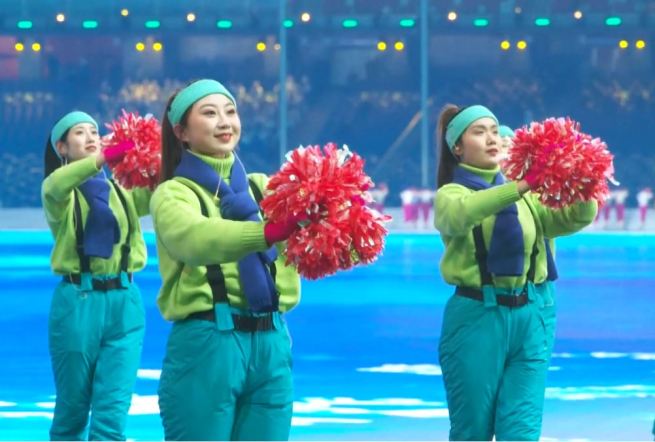 ＜北京冬季五輪＞開会式の序幕は市民の広場ダンス？