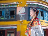 タミル語専門のインフルエンサーがチベット族「プーム」に変身