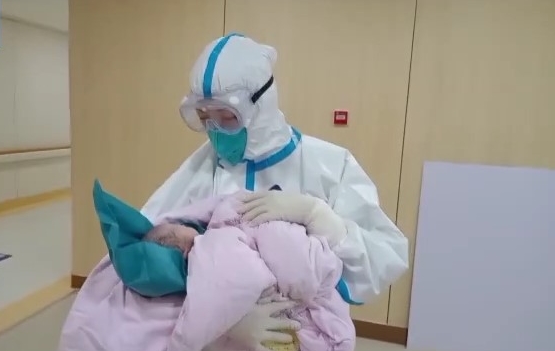 新型コロナ感染の妊婦が男児出産 新生児の一次スクリーニングで陰性