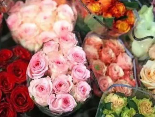 バレンタインデー バラの花が値段急上昇
