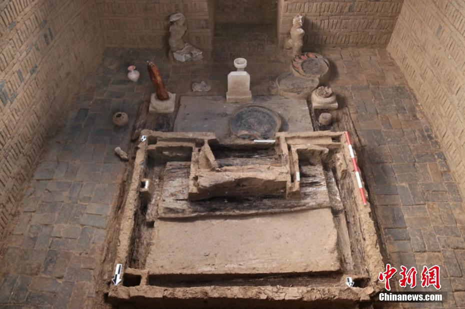 北魏時代「太和元年」賈宝墓で初となる木製武士俑と鎮墓獣を発見　山西省大同