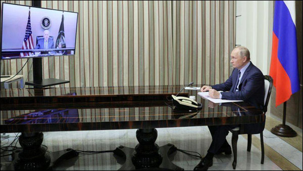 ประธานาธิบดีสหรัฐฯ และรัสเซียจัดการพบปะทางไกล เพื่อหารือในปัญหายูเครน