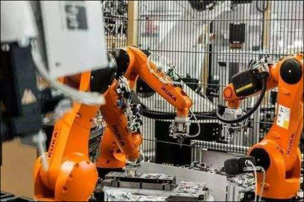 จีนเป็นประเทศบริโภคหุ่นยนต์อุตสาหกรรมรายใหญ่ที่สุดของโลก 8 ปีติดต่อกัน