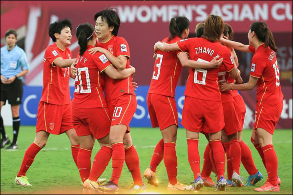 ทีมชาติฟุตบอลหญิงจีนคว้าแชมป์เอเชียนคัพในรอบ 16 ปี