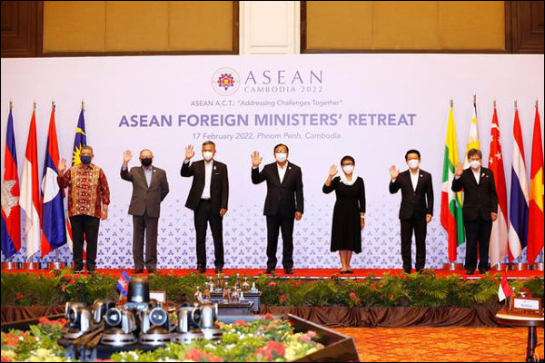 การประชุมรมว.ต่างประเทศอาเซียนให้คำมั่นปฏิบัติตาม RCEP อย่างมีประสิทธิภาพทุกด้าน