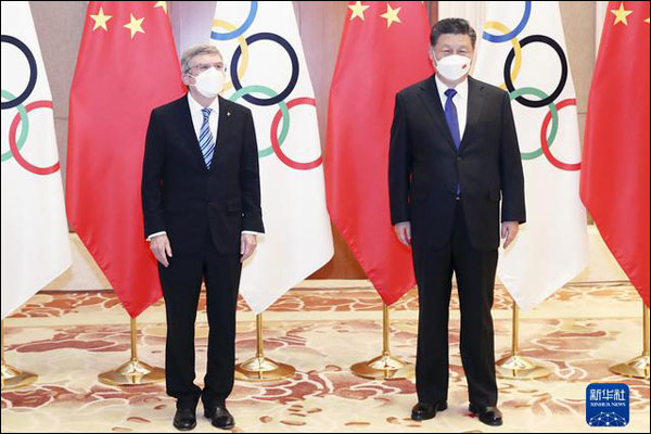 ปธน.จีนพบปะกับประธานคณะกรรมการโอลิมปิกสากล