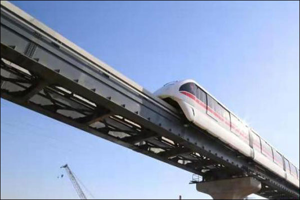 รถไฟฟ้ารางเดี่ยวไร้คนขับสายแรกของจีนเปิดให้บริการในเมืองอู๋หู มณฑลอันฮุย