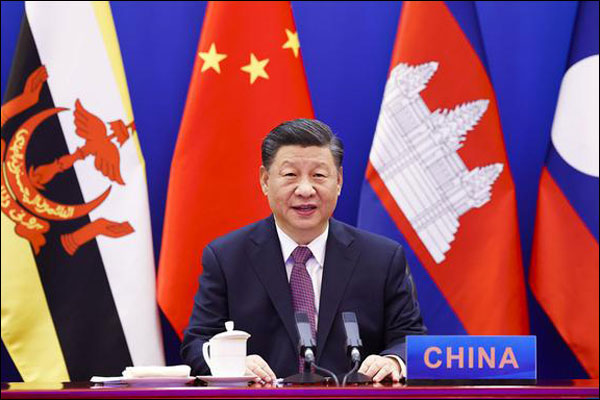 ปธน.จีน ประกาศตั้งยุทธศาสตร์หุ้นส่วนรอบด้าน จีน-อาเซียนเป็นเสาหลักในการเดินหน้าความสัมพันธ์