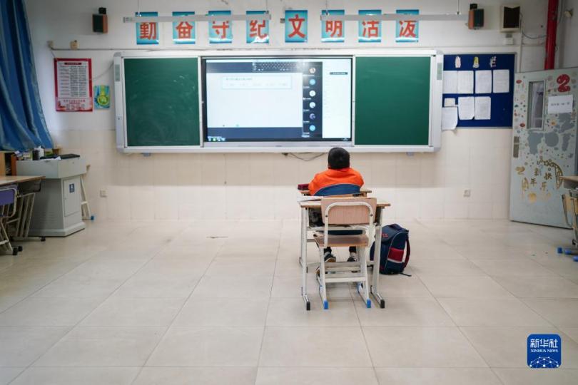 โรงเรียนในเซี่ยงไฮ้ดูแลนักเรียนได้รับผลกระทบจากโควิดอย่างดี