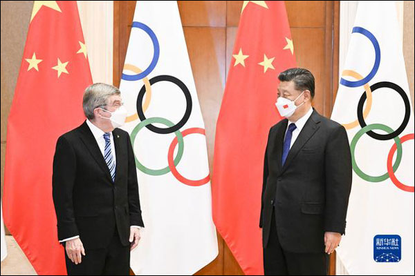 ปธน.จีนพบปะกับประธานคณะกรรมการโอลิมปิกสากล
